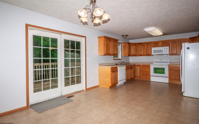 1510 Bergamont Street, Morgantown, West Virginia 26505, 3 Bedrooms Bedrooms, 6 Rooms Rooms,2 BathroomsBathrooms,Single Family Attached,For Sale,Bergamont,10161691