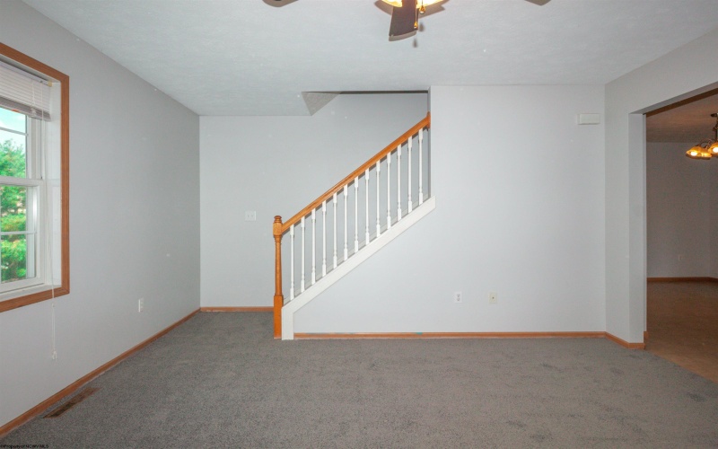 1510 Bergamont Street, Morgantown, West Virginia 26505, 3 Bedrooms Bedrooms, 6 Rooms Rooms,2 BathroomsBathrooms,Single Family Attached,For Sale,Bergamont,10161691