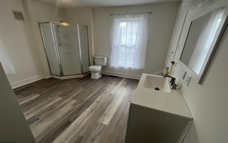 650 Lynn Avenue, Weston, West Virginia 26452, 4 Bedrooms Bedrooms, 7 Rooms Rooms,2 BathroomsBathrooms,Single Family Detached,For Sale,Lynn,10161695