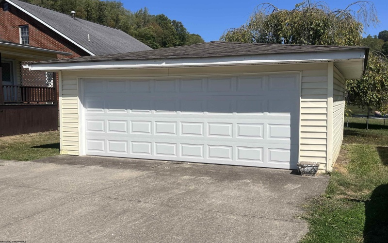 650 Lynn Avenue, Weston, West Virginia 26452, 4 Bedrooms Bedrooms, 7 Rooms Rooms,2 BathroomsBathrooms,Single Family Detached,For Sale,Lynn,10161695