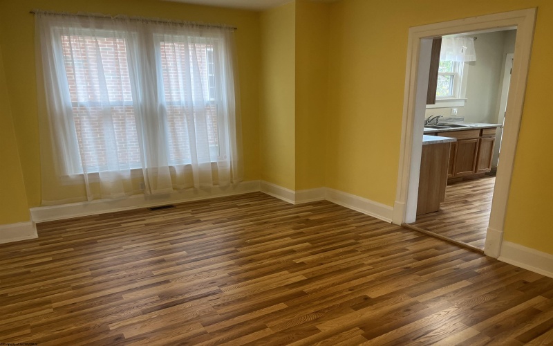 650 Lynn Avenue, Weston, West Virginia 26452, 4 Bedrooms Bedrooms, 7 Rooms Rooms,2 BathroomsBathrooms,Single Family Detached,For Sale,Lynn,10161695