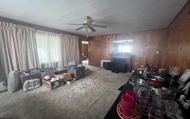222 Worth Avenue, Elkins, West Virginia 26241, 3 Bedrooms Bedrooms, 7 Rooms Rooms,1 BathroomBathrooms,Single Family Detached,For Sale,Worth,10161693