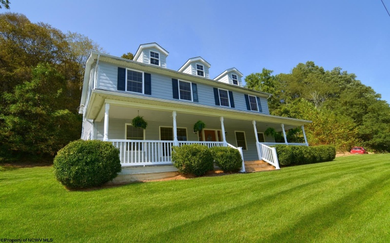 1258 Knottsville Road, Grafton, West Virginia 26354, 5 Bedrooms Bedrooms, 11 Rooms Rooms,3 BathroomsBathrooms,Single Family Detached,For Sale,Knottsville,10161680
