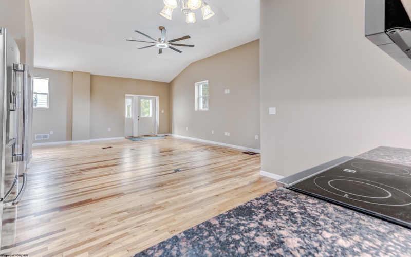 688 Beulah Road, Morgantown, West Virginia 26508, 3 Bedrooms Bedrooms, 8 Rooms Rooms,3 BathroomsBathrooms,Single Family Detached,For Sale,Beulah,10161685