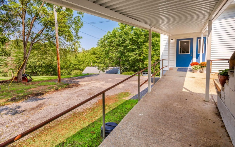 688 Beulah Road, Morgantown, West Virginia 26508, 3 Bedrooms Bedrooms, 8 Rooms Rooms,3 BathroomsBathrooms,Single Family Detached,For Sale,Beulah,10161685