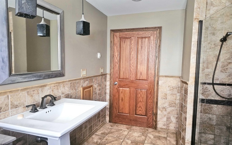 1431 Brierwood Lane, Fairmont, West Virginia 26554, 4 Bedrooms Bedrooms, 7 Rooms Rooms,2 BathroomsBathrooms,Single Family Detached,For Sale,Brierwood,10161682