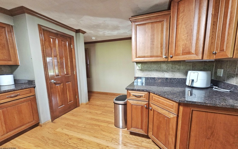 1431 Brierwood Lane, Fairmont, West Virginia 26554, 4 Bedrooms Bedrooms, 7 Rooms Rooms,2 BathroomsBathrooms,Single Family Detached,For Sale,Brierwood,10161682