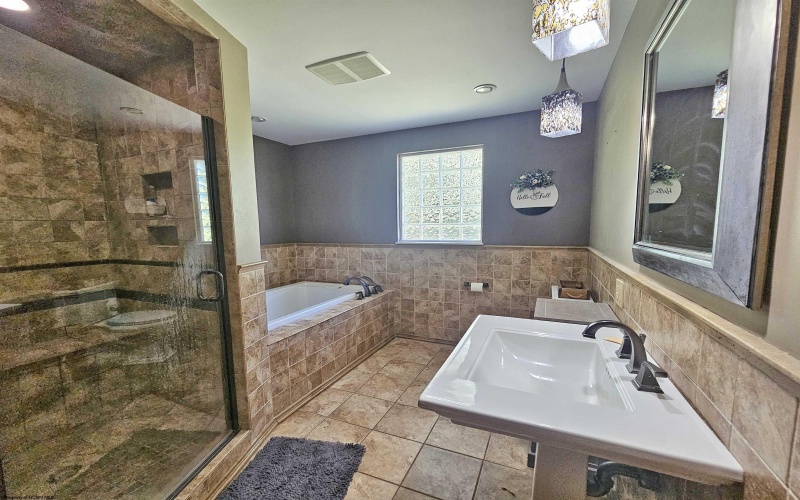 1431 Brierwood Lane, Fairmont, West Virginia 26554, 4 Bedrooms Bedrooms, 7 Rooms Rooms,2 BathroomsBathrooms,Single Family Detached,For Sale,Brierwood,10161682