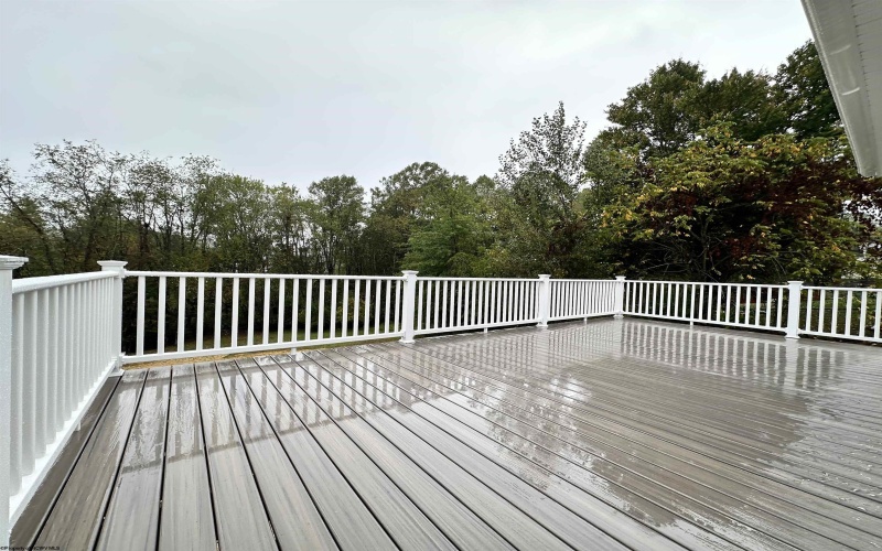 1121 Deerfield Drive, Fairmont, West Virginia 26554, 3 Bedrooms Bedrooms, 6 Rooms Rooms,3 BathroomsBathrooms,Single Family Detached,For Sale,Deerfield,10161706