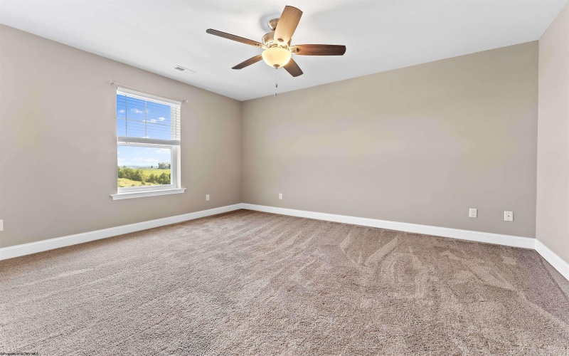 202 Red Oak Lane, Morgantown, West Virginia 26501, 3 Bedrooms Bedrooms, 7 Rooms Rooms,2 BathroomsBathrooms,Single Family Attached,For Sale,Red Oak,10161701