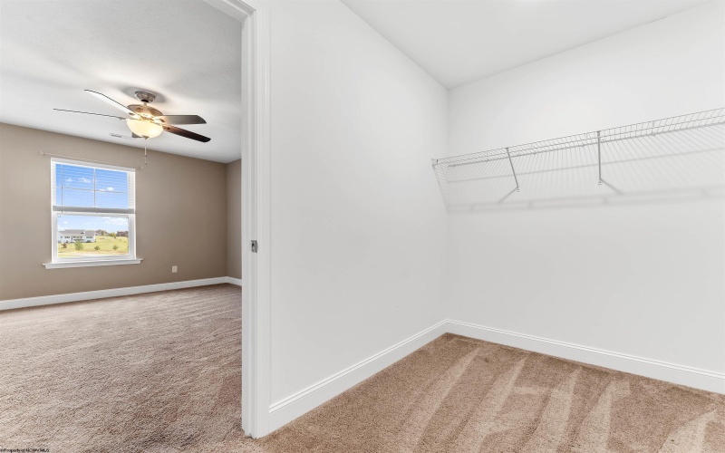 202 Red Oak Lane, Morgantown, West Virginia 26501, 3 Bedrooms Bedrooms, 7 Rooms Rooms,2 BathroomsBathrooms,Single Family Attached,For Sale,Red Oak,10161701
