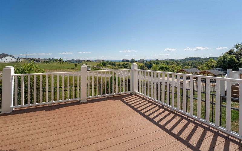 202 Red Oak Lane, Morgantown, West Virginia 26501, 3 Bedrooms Bedrooms, 7 Rooms Rooms,2 BathroomsBathrooms,Single Family Attached,For Sale,Red Oak,10161701