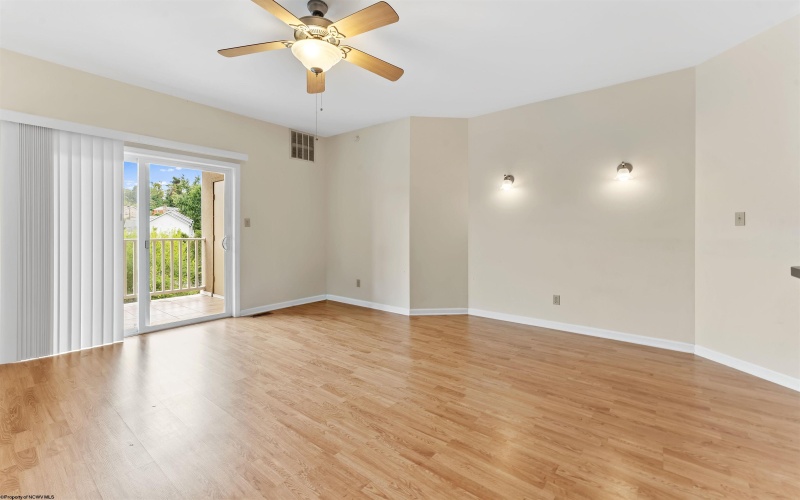 217 Fountain View, Morgantown, West Virginia 26505, 2 Bedrooms Bedrooms, 4 Rooms Rooms,2 BathroomsBathrooms,Single Family Attached,For Sale,Fountain,10161717
