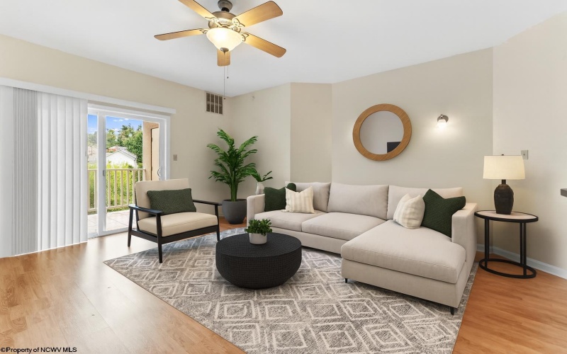 217 Fountain View, Morgantown, West Virginia 26505, 2 Bedrooms Bedrooms, 4 Rooms Rooms,2 BathroomsBathrooms,Single Family Attached,For Sale,Fountain,10161717