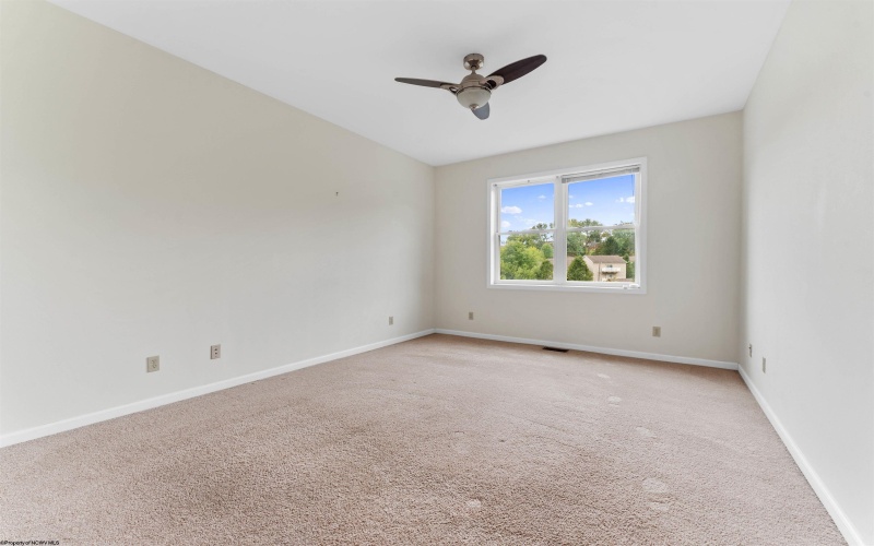 217 Fountain View, Morgantown, West Virginia 26505, 2 Bedrooms Bedrooms, 4 Rooms Rooms,2 BathroomsBathrooms,Single Family Attached,For Sale,Fountain,10161717