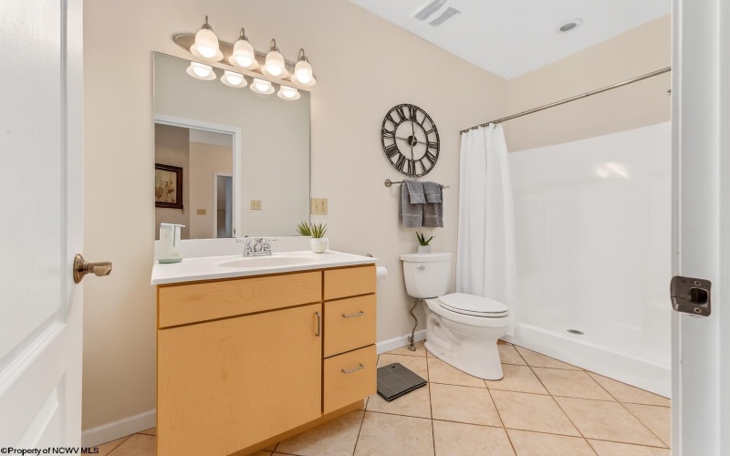 217 Fountain View, Morgantown, West Virginia 26505, 2 Bedrooms Bedrooms, 4 Rooms Rooms,2 BathroomsBathrooms,Single Family Attached,For Sale,Fountain,10161717