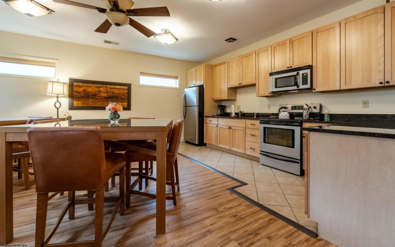 217 Fountain View, Morgantown, West Virginia 26505, 2 Bedrooms Bedrooms, 4 Rooms Rooms,2 BathroomsBathrooms,Single Family Attached,For Sale,Fountain,10161717