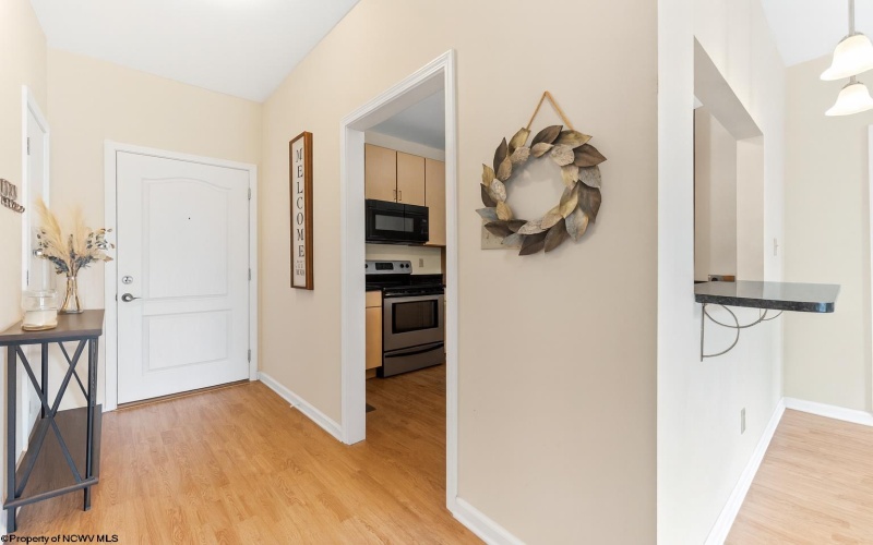 217 Fountain View, Morgantown, West Virginia 26505, 2 Bedrooms Bedrooms, 4 Rooms Rooms,2 BathroomsBathrooms,Single Family Attached,For Sale,Fountain,10161717