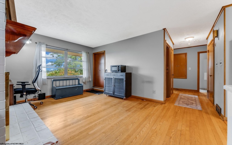 756 Mountain View Place, Morgantown, West Virginia 26501, 3 Bedrooms Bedrooms, 8 Rooms Rooms,2 BathroomsBathrooms,Single Family Detached,For Sale,Mountain View,10161724