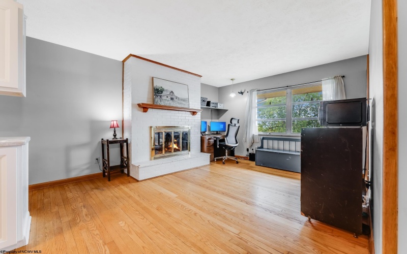 756 Mountain View Place, Morgantown, West Virginia 26501, 3 Bedrooms Bedrooms, 8 Rooms Rooms,2 BathroomsBathrooms,Single Family Detached,For Sale,Mountain View,10161724