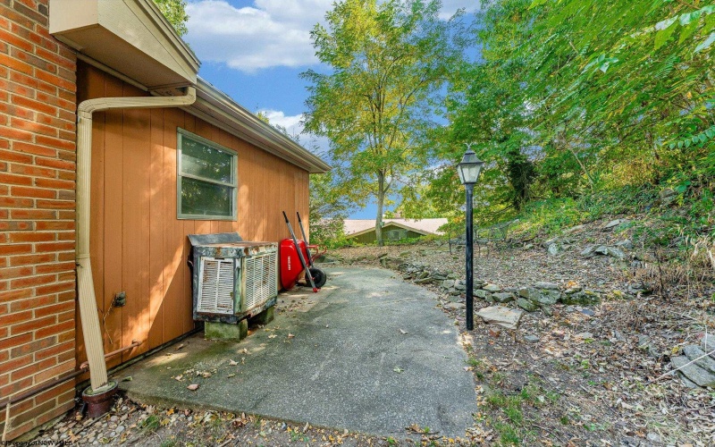 756 Mountain View Place, Morgantown, West Virginia 26501, 3 Bedrooms Bedrooms, 8 Rooms Rooms,2 BathroomsBathrooms,Single Family Detached,For Sale,Mountain View,10161724