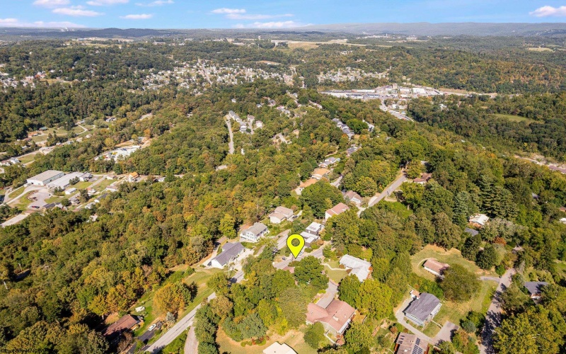 756 Mountain View Place, Morgantown, West Virginia 26501, 3 Bedrooms Bedrooms, 8 Rooms Rooms,2 BathroomsBathrooms,Single Family Detached,For Sale,Mountain View,10161724