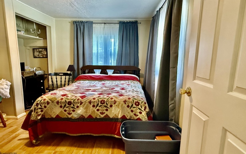 101 Kennywood Drive, Fairmont, West Virginia 26554, 2 Bedrooms Bedrooms, 5 Rooms Rooms,1 BathroomBathrooms,Single Family Detached,For Sale,Kennywood,10161723
