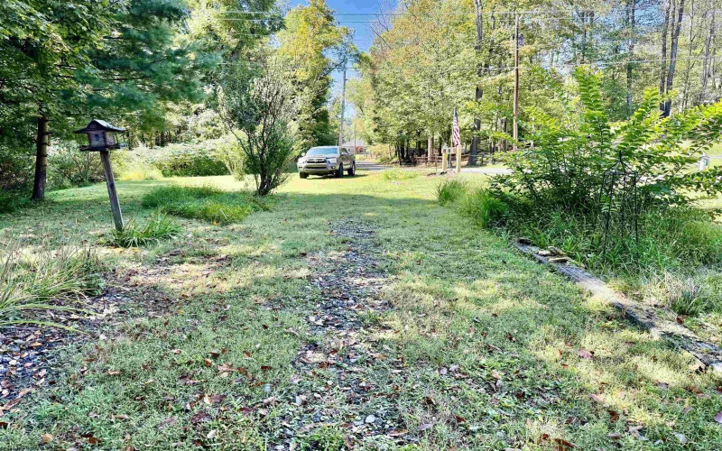101 Kennywood Drive, Fairmont, West Virginia 26554, 2 Bedrooms Bedrooms, 5 Rooms Rooms,1 BathroomBathrooms,Single Family Detached,For Sale,Kennywood,10161723