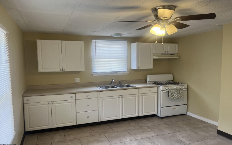 119 Merrill Avenue, Rivesville, West Virginia 26588, 1 Bedroom Bedrooms, 4 Rooms Rooms,1 BathroomBathrooms,Single Family Detached,For Sale,Merrill,10161704