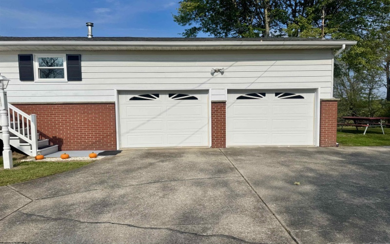 33 Ivy Lane, White Hall, West Virginia 26554, 3 Bedrooms Bedrooms, 9 Rooms Rooms,2 BathroomsBathrooms,Single Family Detached,For Sale,Ivy,10161718 33 Ivy Lane, White Hall, West Virginia 26554, 3 Bedrooms Bedrooms, 9 Rooms Rooms,2 BathroomsBathrooms,Single Family Detached,For Sale,Ivy,10161718