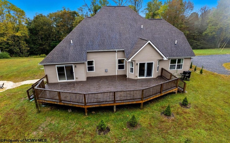 286 Stonecrest Drive, Grafton, West Virginia 26354, 4 Bedrooms Bedrooms, 9 Rooms Rooms,3 BathroomsBathrooms,Single Family Detached,For Sale,Stonecrest,10161716