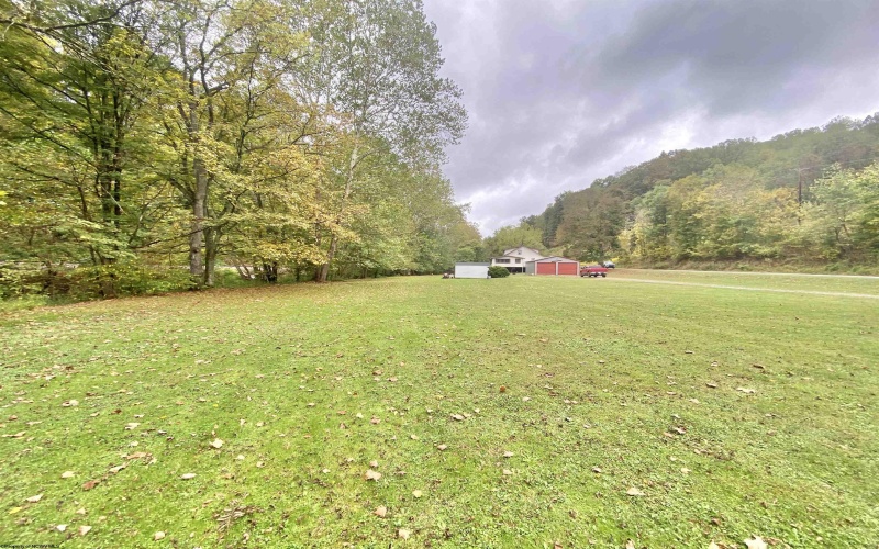 1300 Paw Paw Creek Road, Fairview, West Virginia 26570, 4 Bedrooms Bedrooms, 8 Rooms Rooms,2 BathroomsBathrooms,Single Family Detached,For Sale,Paw Paw Creek,10161714
