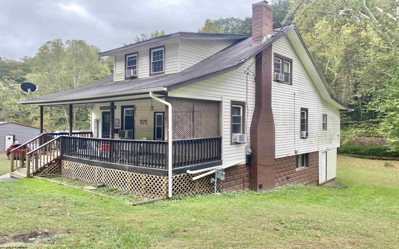 1300 Paw Paw Creek Road, Fairview, West Virginia 26570, 4 Bedrooms Bedrooms, 8 Rooms Rooms,2 BathroomsBathrooms,Single Family Detached,For Sale,Paw Paw Creek,10161714