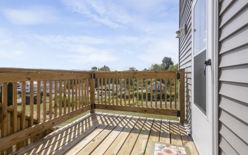 13 Fairview Street, Uniontown, Pennsylvania 15401, 3 Bedrooms Bedrooms, 6 Rooms Rooms,1 BathroomBathrooms,Single Family Detached,For Sale,Fairview,10161729
