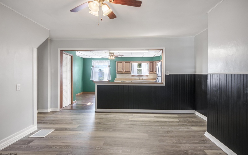 13 Fairview Street, Uniontown, Pennsylvania 15401, 3 Bedrooms Bedrooms, 6 Rooms Rooms,1 BathroomBathrooms,Single Family Detached,For Sale,Fairview,10161729
