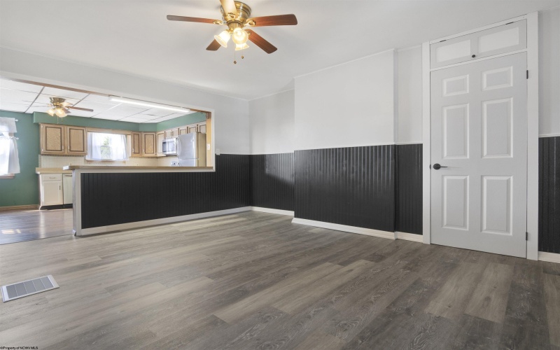 13 Fairview Street, Uniontown, Pennsylvania 15401, 3 Bedrooms Bedrooms, 6 Rooms Rooms,1 BathroomBathrooms,Single Family Detached,For Sale,Fairview,10161729