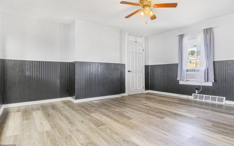13 Fairview Street, Uniontown, Pennsylvania 15401, 3 Bedrooms Bedrooms, 6 Rooms Rooms,1 BathroomBathrooms,Single Family Detached,For Sale,Fairview,10161729