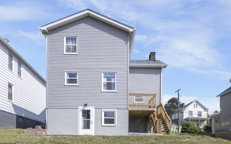13 Fairview Street, Uniontown, Pennsylvania 15401, 3 Bedrooms Bedrooms, 6 Rooms Rooms,1 BathroomBathrooms,Single Family Detached,For Sale,Fairview,10161729