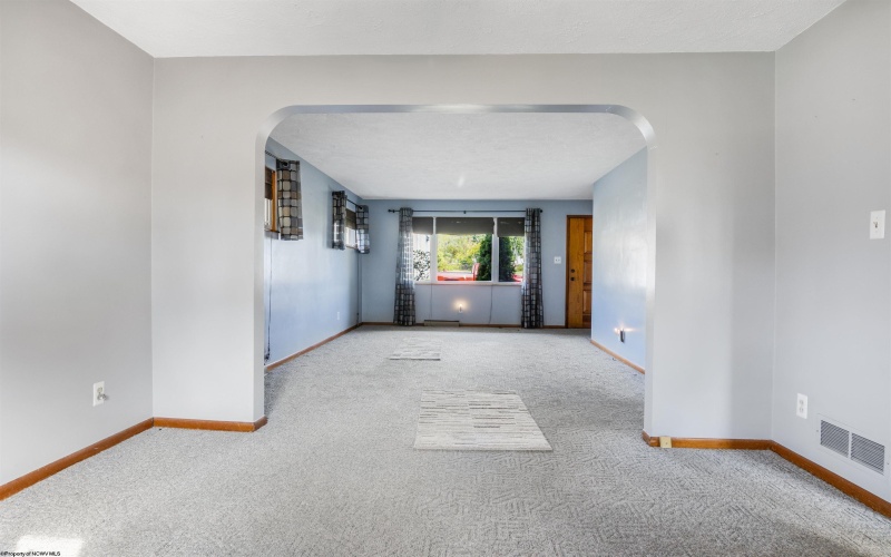 304 Balsinger Road, Uniontown, Pennsylvania 15401, 3 Bedrooms Bedrooms, 6 Rooms Rooms,1 BathroomBathrooms,Single Family Detached,For Sale,Balsinger,10161728