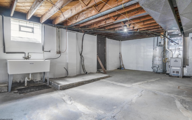 304 Balsinger Road, Uniontown, Pennsylvania 15401, 3 Bedrooms Bedrooms, 6 Rooms Rooms,1 BathroomBathrooms,Single Family Detached,For Sale,Balsinger,10161728