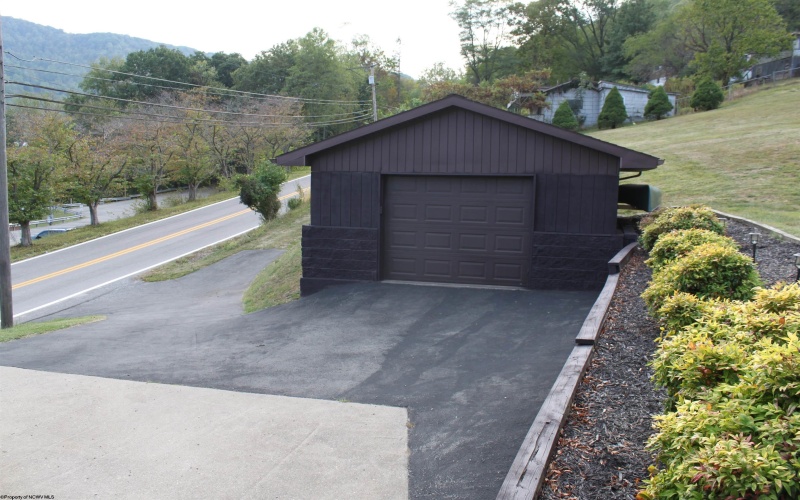 5 Euclyde Avenue, Webster Springs, West Virginia 26288, 3 Bedrooms Bedrooms, 10 Rooms Rooms,2 BathroomsBathrooms,Single Family Detached,For Sale,Euclyde,10161727