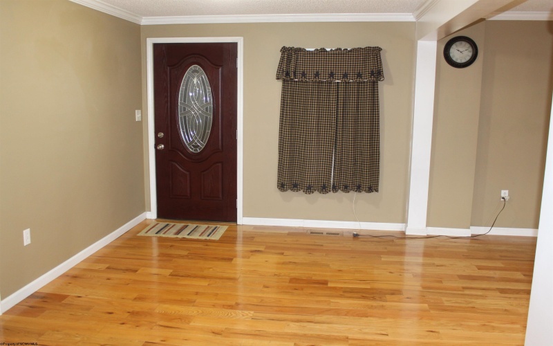 5 Euclyde Avenue, Webster Springs, West Virginia 26288, 3 Bedrooms Bedrooms, 10 Rooms Rooms,2 BathroomsBathrooms,Single Family Detached,For Sale,Euclyde,10161727