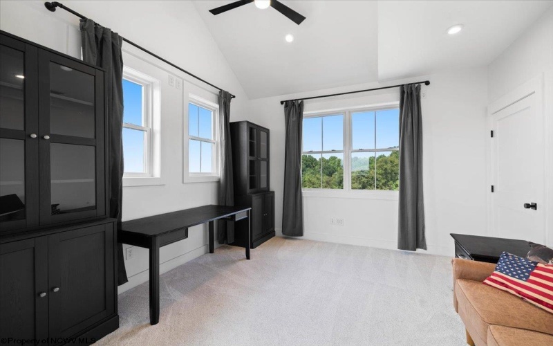 107 Oak Hill Lane, Morgantown, West Virginia 26508, 4 Bedrooms Bedrooms, 10 Rooms Rooms,3 BathroomsBathrooms,Single Family Detached,For Sale,Oak Hill,10161746