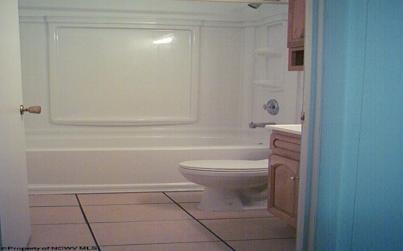 1205 Bartlow Street, Morgantown, West Virginia 26505-5241, 2 Bedrooms Bedrooms, 5 Rooms Rooms,2 BathroomsBathrooms,Residential Rentals,For Rent,Bartlow,10161738