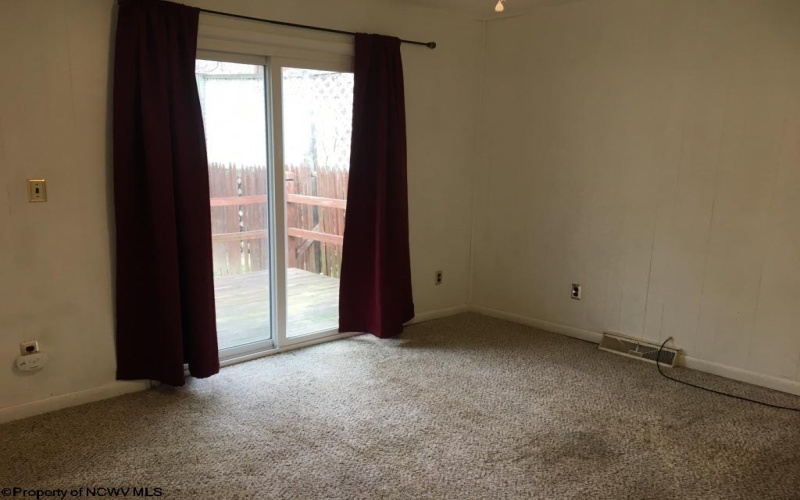 1205 Bartlow Street, Morgantown, West Virginia 26505-5241, 2 Bedrooms Bedrooms, 5 Rooms Rooms,2 BathroomsBathrooms,Residential Rentals,For Rent,Bartlow,10161738
