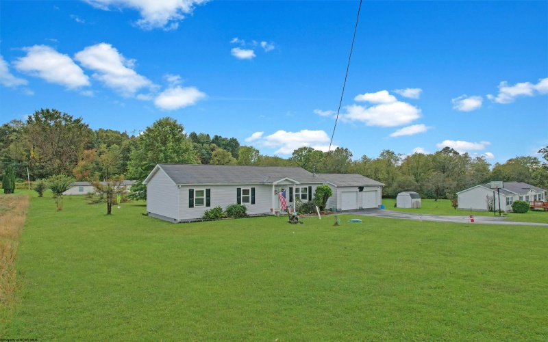 81 Sunset Drive, Reedsville, West Virginia 26547, 3 Bedrooms Bedrooms, 6 Rooms Rooms,2 BathroomsBathrooms,Single Family Detached,For Sale,Sunset,10161743