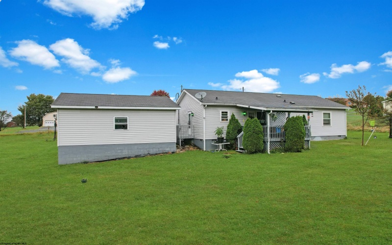 81 Sunset Drive, Reedsville, West Virginia 26547, 3 Bedrooms Bedrooms, 6 Rooms Rooms,2 BathroomsBathrooms,Single Family Detached,For Sale,Sunset,10161743
