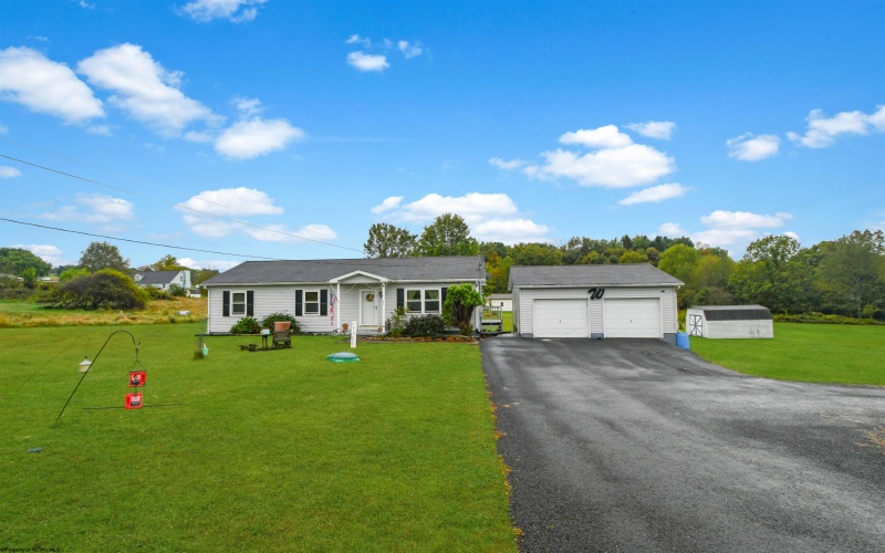 81 Sunset Drive, Reedsville, West Virginia 26547, 3 Bedrooms Bedrooms, 6 Rooms Rooms,2 BathroomsBathrooms,Single Family Detached,For Sale,Sunset,10161743
