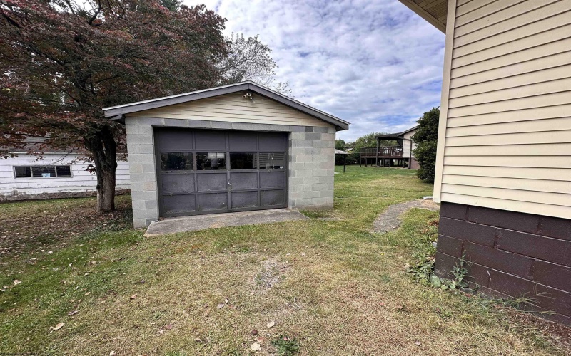 4673 Morgantown Road, Lake Lynn, Pennsylvania 15451, 2 Bedrooms Bedrooms, 4 Rooms Rooms,1 BathroomBathrooms,Single Family Detached,For Sale,Morgantown,10161740