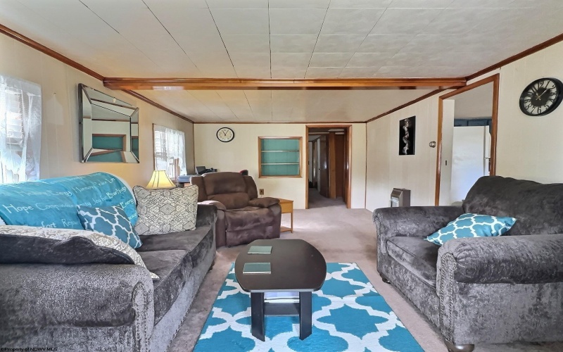 4673 Morgantown Road, Lake Lynn, Pennsylvania 15451, 2 Bedrooms Bedrooms, 4 Rooms Rooms,1 BathroomBathrooms,Single Family Detached,For Sale,Morgantown,10161740